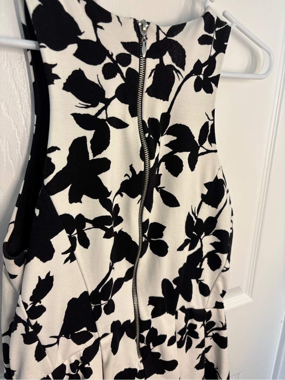 H&M Black & Cream Floral Peplum Camisole - Picture 5 of 11